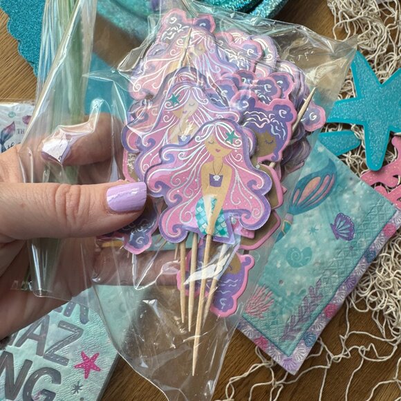 Mermaid Birthday Party Supply Lot - Picture 14 of 15
